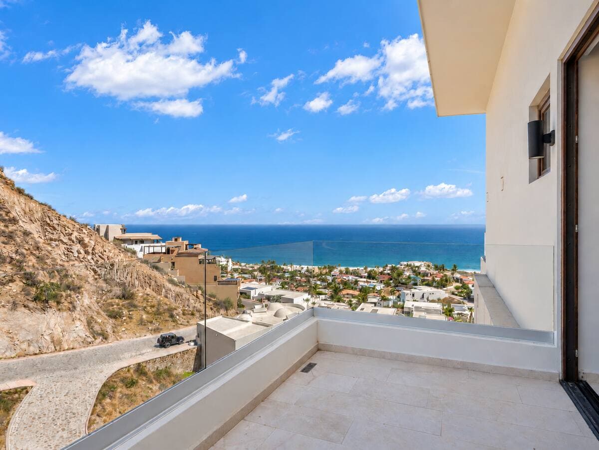 View from Casa True across Pedregal to the beach and ocean